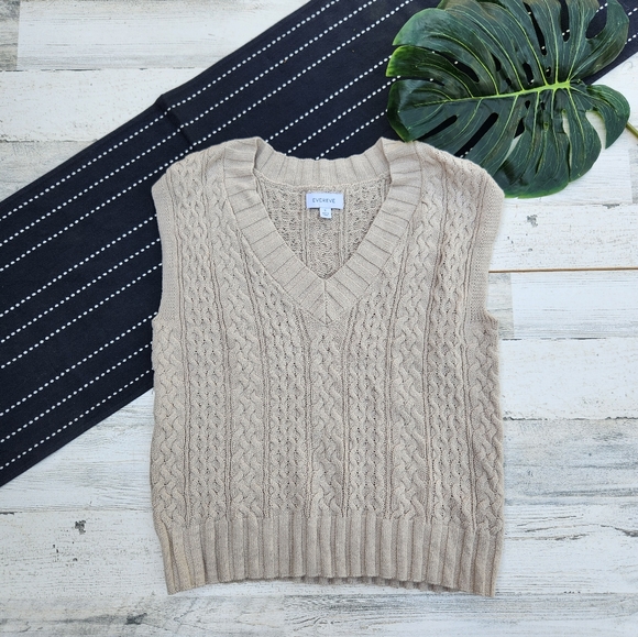 Evereve Chloe Cable Sweater Vest Oatmeal V Neck Size Small - Picture 2 of 6